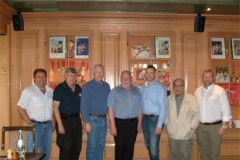 Izq a Der: RUSELL WILLIAMS (VP West), ALLAN ROSMOORE (Special Project), RICK KETCHERSID (Treasurer), JAN HOHNE (VP East), KENNETH KRONBORG (President) y KARL FRIDRIKSSON (VP Administration) a mi izquierda (CD de IFALDA).